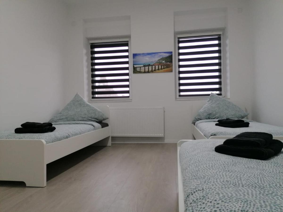 Estrella24 Living Rooms Singapur 헤르네 외부 사진