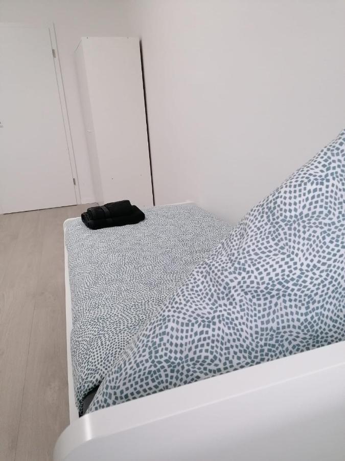 Estrella24 Living Rooms Singapur 헤르네 외부 사진