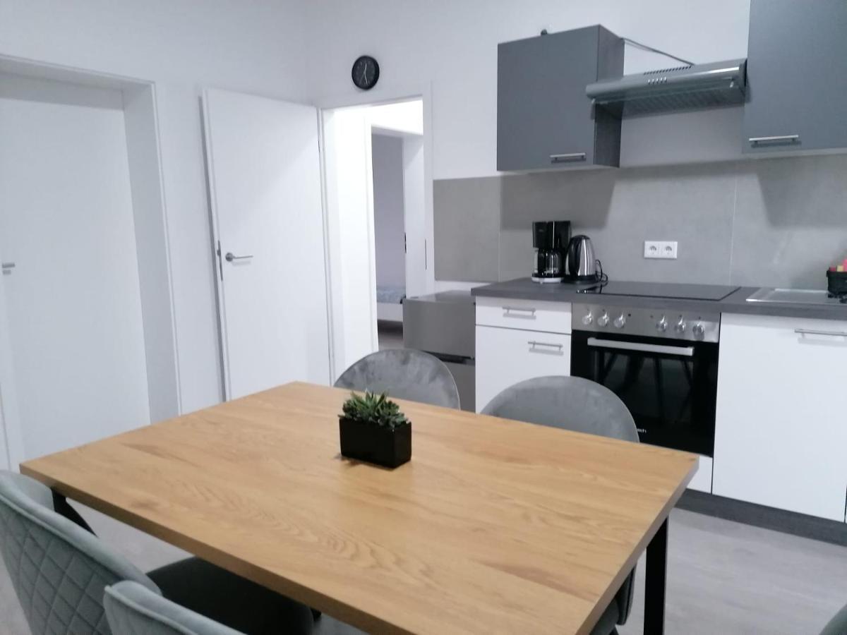 Estrella24 Living Rooms Singapur 헤르네 외부 사진