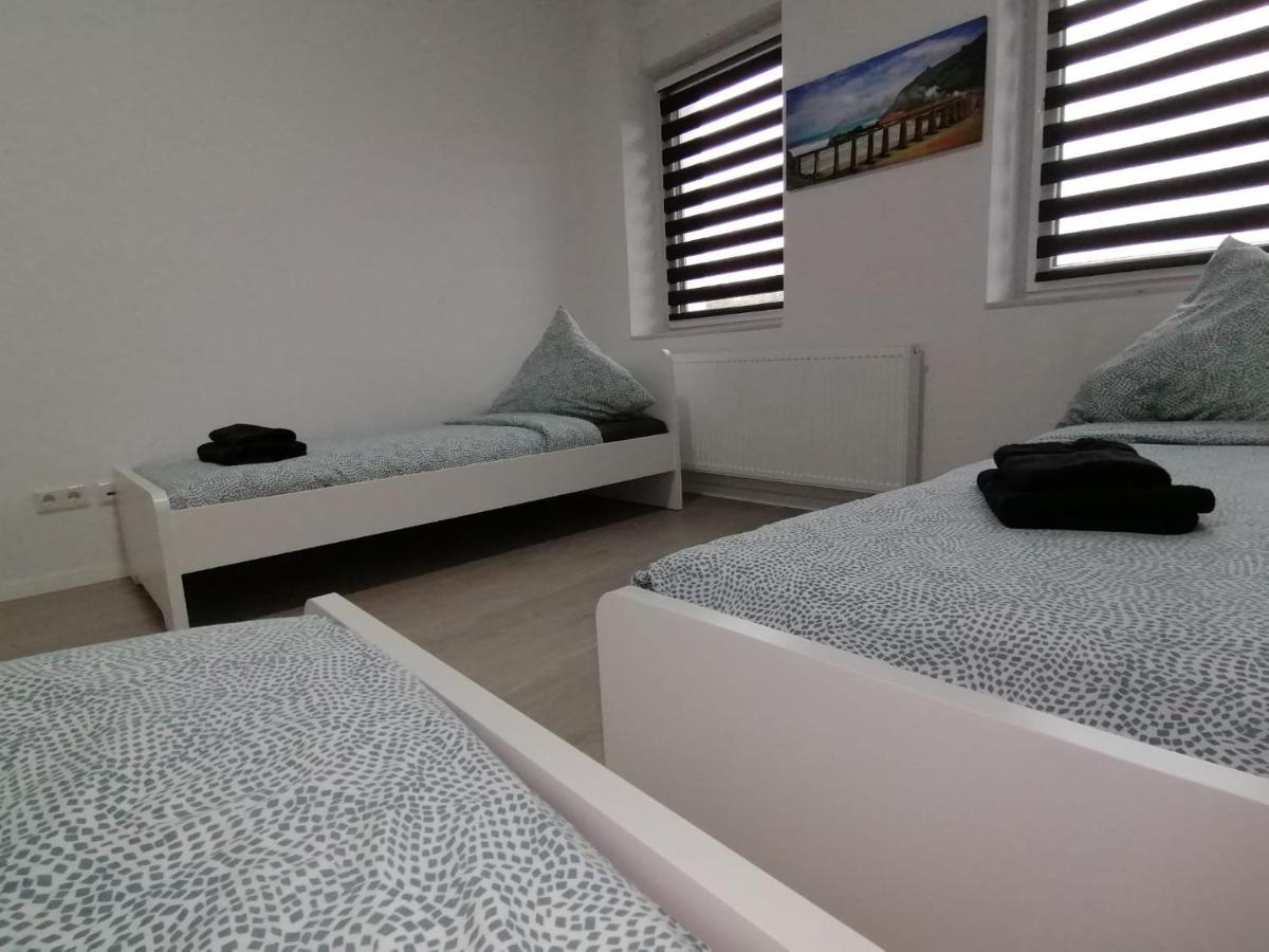Estrella24 Living Rooms Singapur 헤르네 외부 사진
