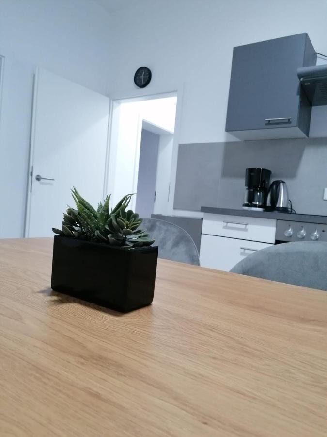 Estrella24 Living Rooms Singapur 헤르네 외부 사진